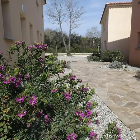 T2 Dans Avec Piscine * Moriani Plage